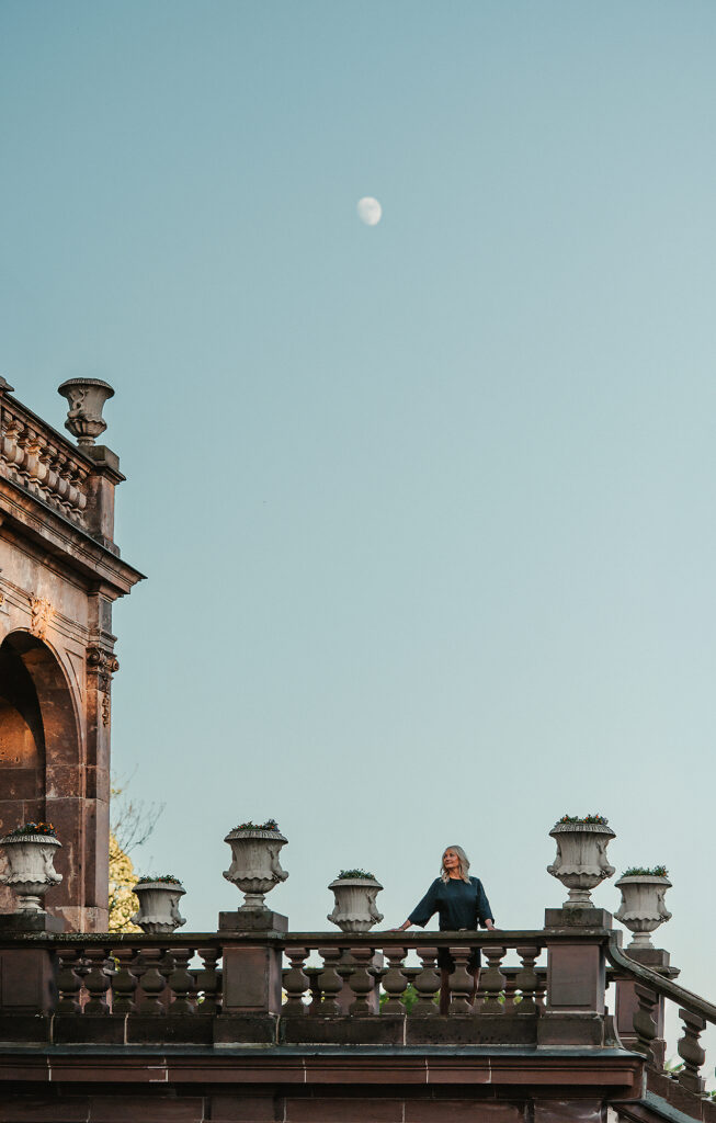 Frauenportrait im Schlosspark Lichtenwalde – Simone Hertel Fotografie