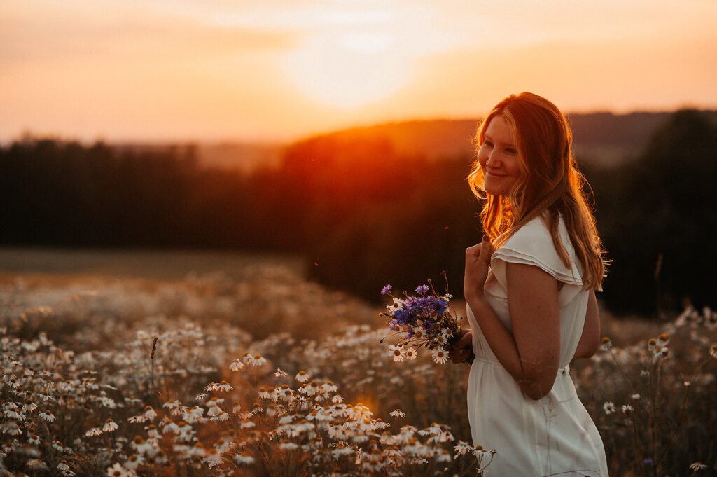 Frühsommershooting bei Abendlicht im Erzgebirge - Simone Hertel Fotografie
